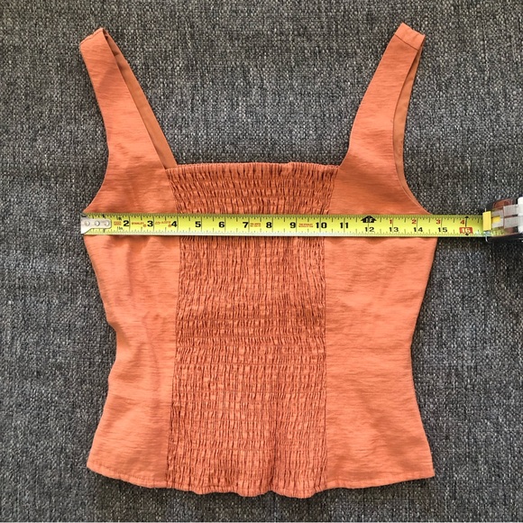 LOVE, BONITO sleeveless Smocked Tank Top: PRINCESSCORE COTTAGECORE ROYALCORE - Picture 4 of 7